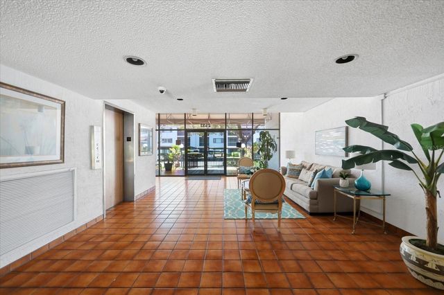 2593 COUNTRYSIDE BOULEVARD 7301, Clearwater, FL 33761