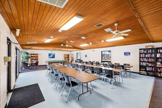 2593 COUNTRYSIDE BOULEVARD 7301, Clearwater, FL 33761