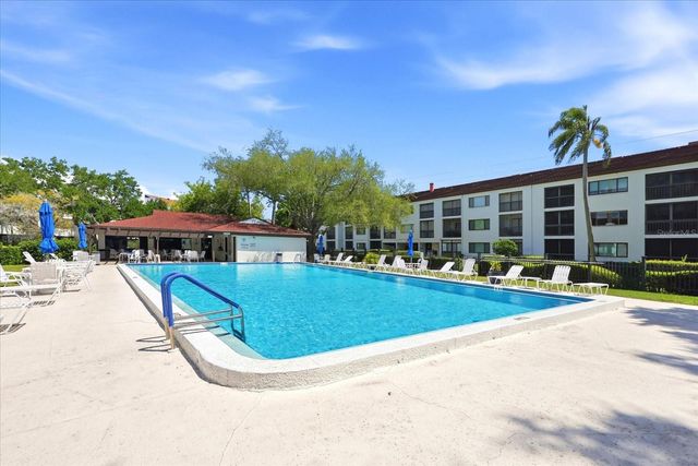 2593 COUNTRYSIDE BOULEVARD 7301, Clearwater, FL 33761