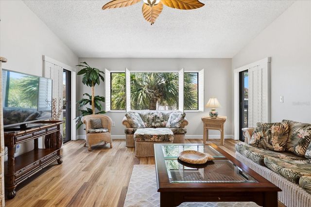 2593 COUNTRYSIDE BOULEVARD 7301, Clearwater, FL 33761