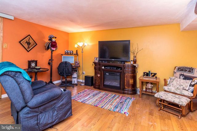 3208 ELLINGTON CT, Bensalem, PA 19020