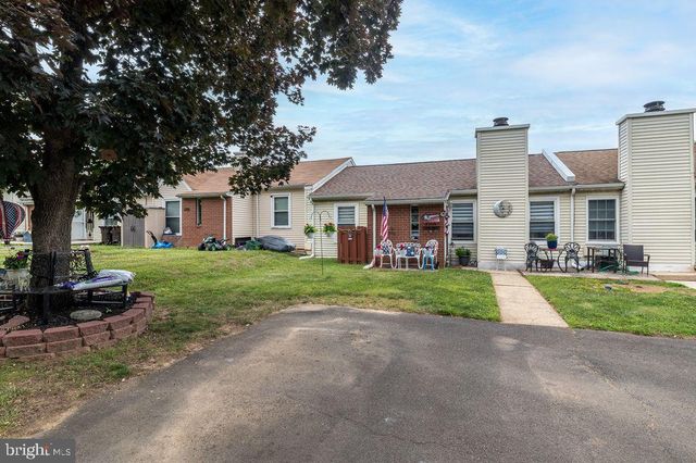 3208 ELLINGTON CT, Bensalem, PA 19020
