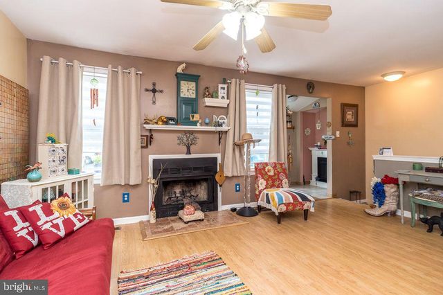 3208 ELLINGTON CT, Bensalem, PA 19020