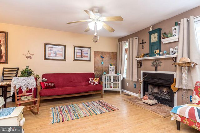 3208 ELLINGTON CT, Bensalem, PA 19020
