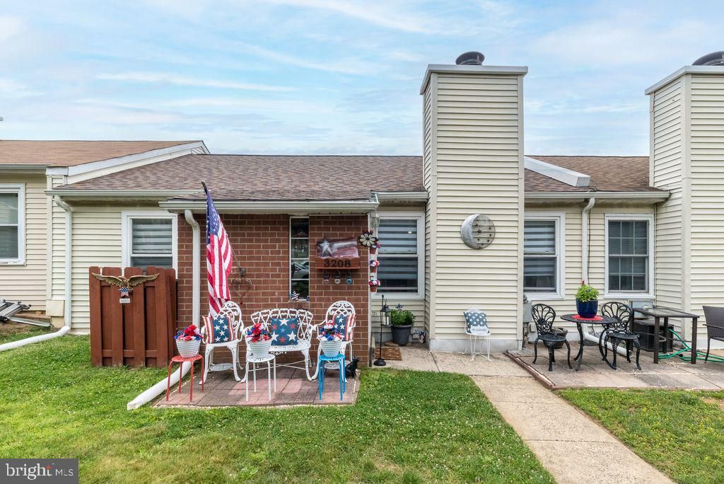 3208 ELLINGTON CT, Bensalem, PA 19020