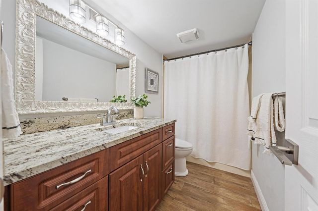 388 Golfview Road H, North Palm Beach, FL 33408
