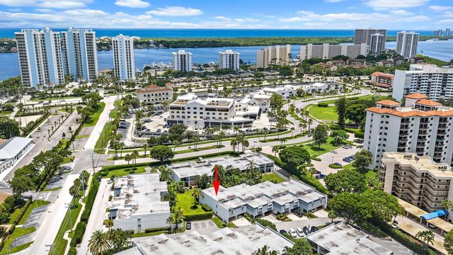 388 Golfview Road H, North Palm Beach, FL 33408