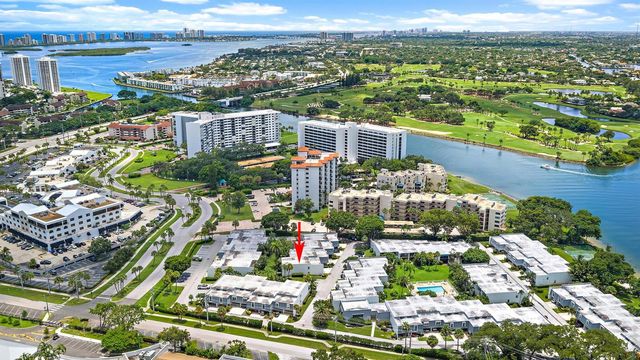 388 Golfview Road H, North Palm Beach, FL 33408