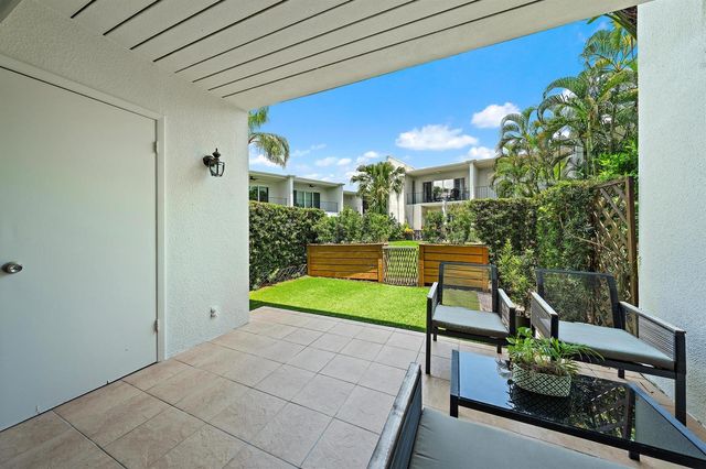 388 Golfview Road H, North Palm Beach, FL 33408