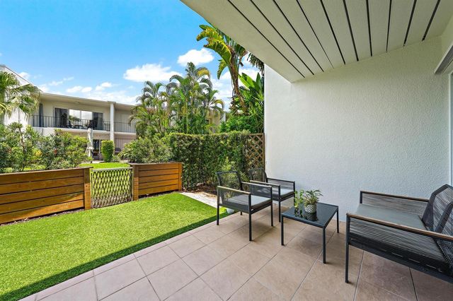 388 Golfview Road H, North Palm Beach, FL 33408