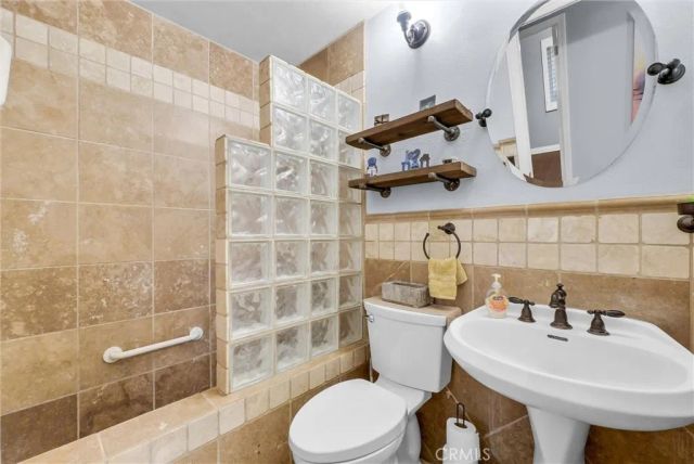 6225 Cliff Court, Riverside, CA 92506