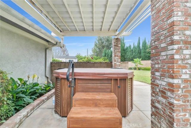 6225 Cliff Court, Riverside, CA 92506