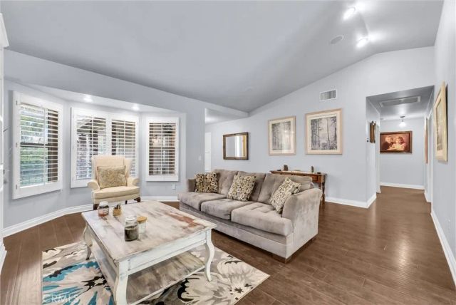 6225 Cliff Court, Riverside, CA 92506
