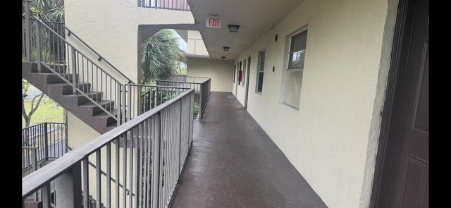 3301 NW 47th Terrace 316, Lauderdale Lakes, FL 33319