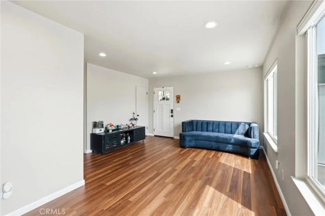 27445 Onlee, Saugus, CA 91350