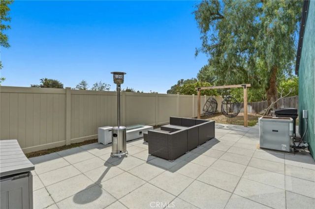 27445 Onlee, Saugus, CA 91350