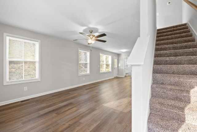1047 Sycamore drive, Clarksville, TN 37040