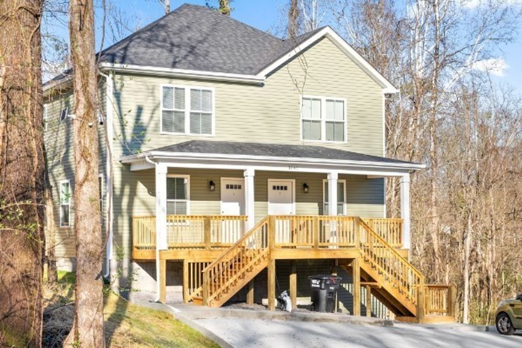 1047 Sycamore drive, Clarksville, TN 37040