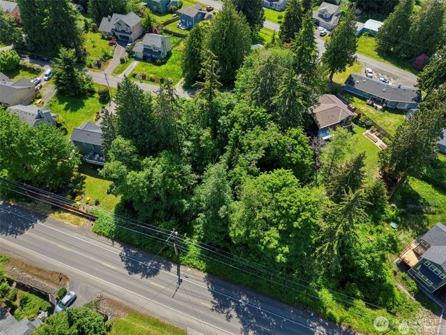 24115 Madura Drive NE, Kingston, WA 98346