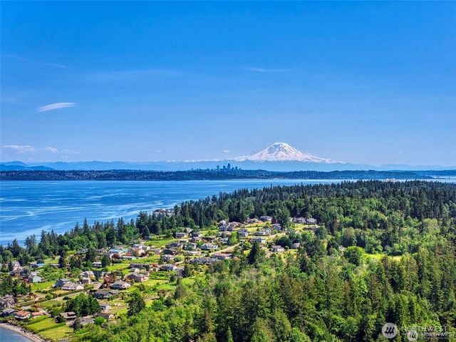 24115 Madura Drive NE, Kingston, WA 98346