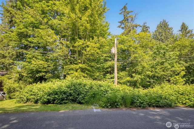 24115 Madura Drive NE, Kingston, WA 98346