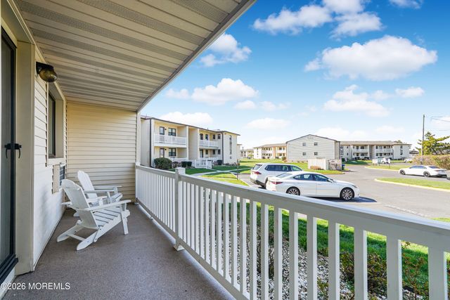63 Wharfside Drive, Monmouth Beach, NJ 07750
