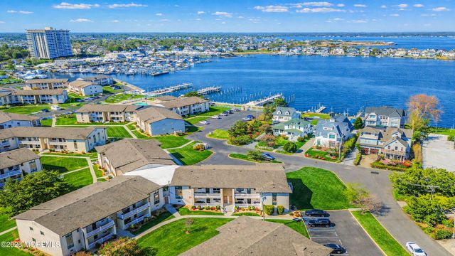 63 Wharfside Drive, Monmouth Beach, NJ 07750