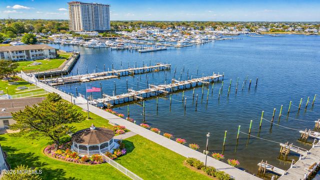 63 Wharfside Drive, Monmouth Beach, NJ 07750