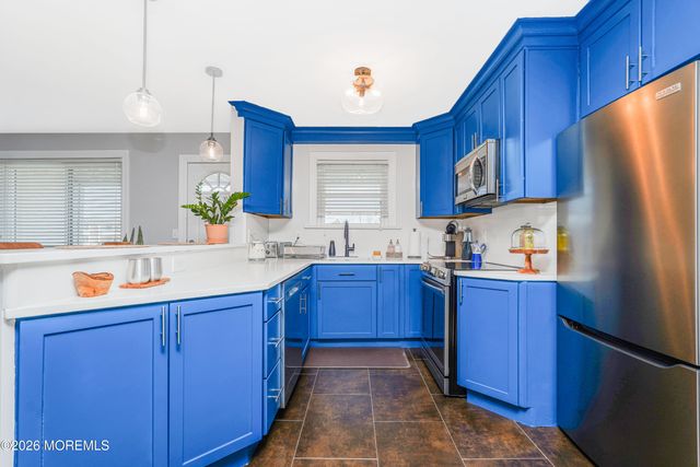 63 Wharfside Drive, Monmouth Beach, NJ 07750
