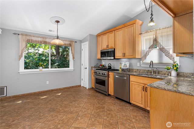 10415 NE 43rd Avenue, Vancouver, WA 98686