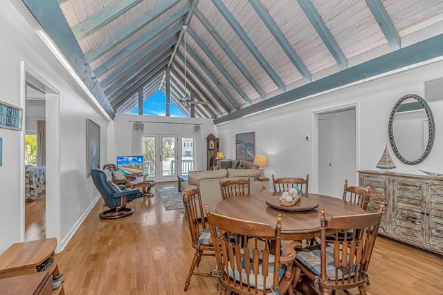 4801 Lake Dr., North Myrtle Beach, SC 29582