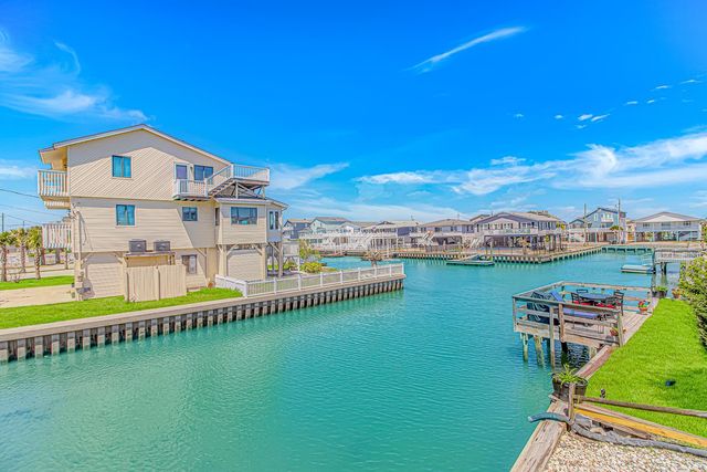 4801 Lake Dr., North Myrtle Beach, SC 29582