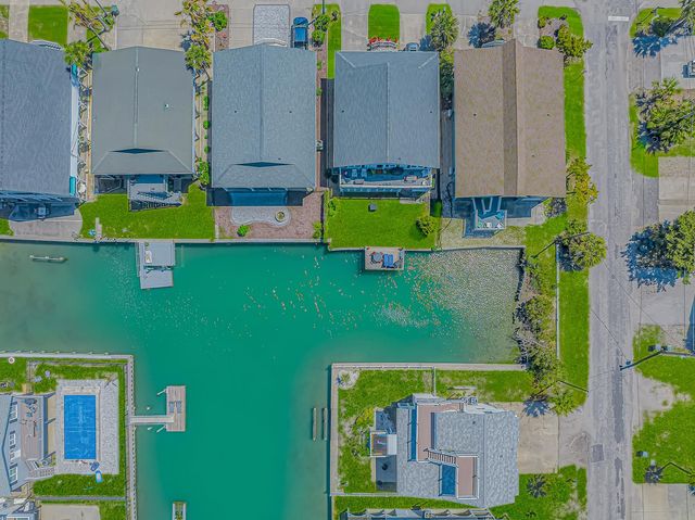 4801 Lake Dr., North Myrtle Beach, SC 29582