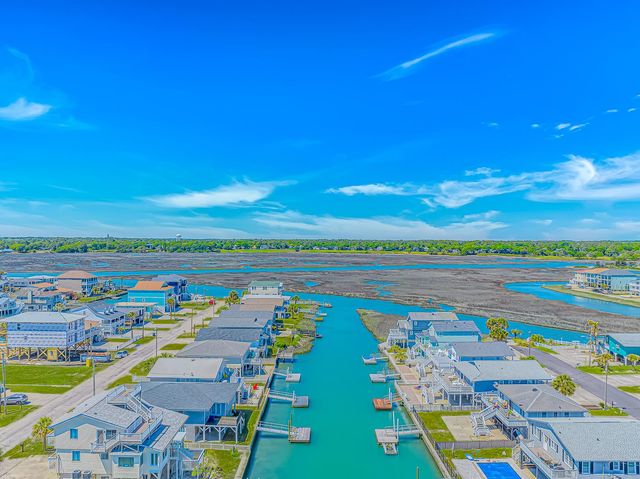 4801 Lake Dr., North Myrtle Beach, SC 29582