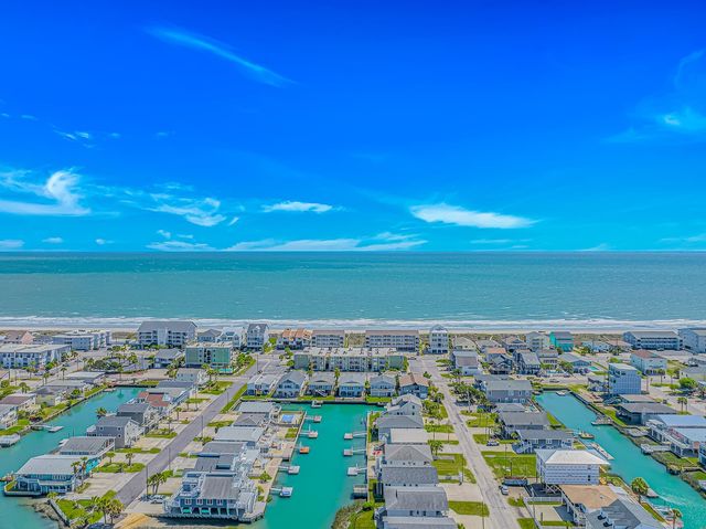 4801 Lake Dr., North Myrtle Beach, SC 29582