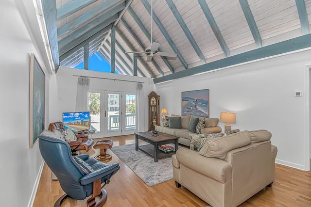 4801 Lake Dr., North Myrtle Beach, SC 29582