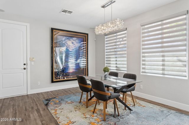 2925 N 48TH Street, Phoenix, AZ 85018