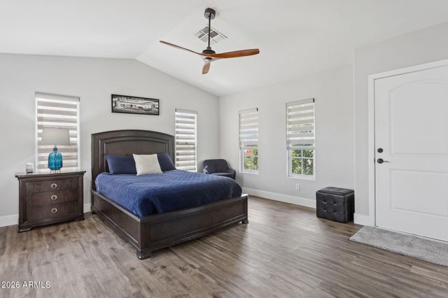 2925 N 48TH Street, Phoenix, AZ 85018