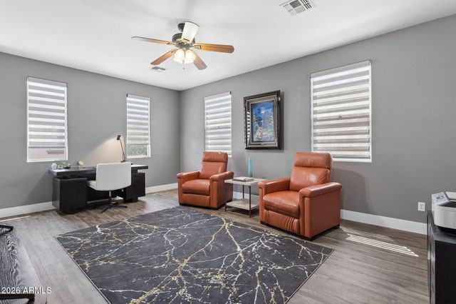 2925 N 48TH Street, Phoenix, AZ 85018