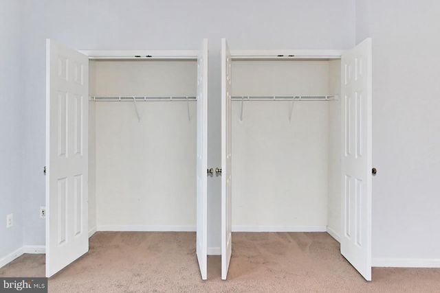 25121 GUNNERY SQ, Chantilly, VA 20152