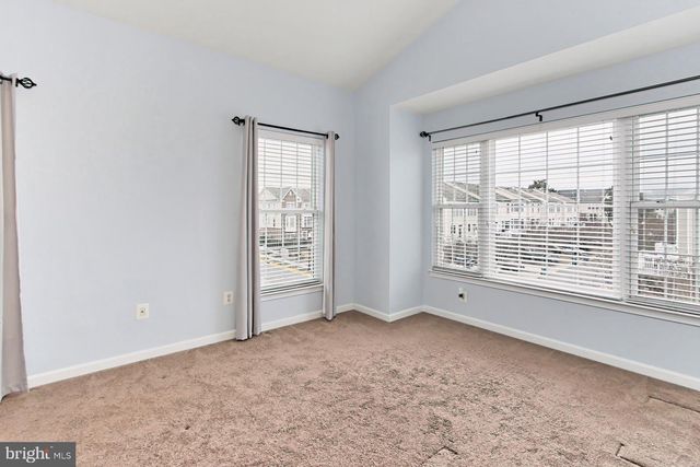 25121 GUNNERY SQ, Chantilly, VA 20152