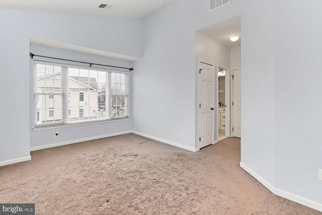 25121 GUNNERY SQ, Chantilly, VA 20152