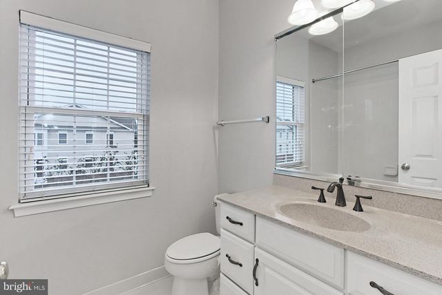 25121 GUNNERY SQ, Chantilly, VA 20152