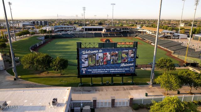 15167 W GRAY FOX Trail, Surprise, AZ 85387