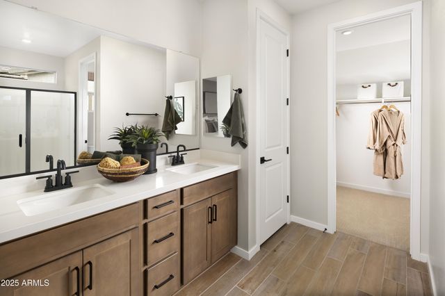 15167 W GRAY FOX Trail, Surprise, AZ 85387