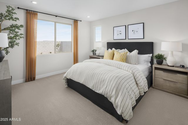 15167 W GRAY FOX Trail, Surprise, AZ 85387