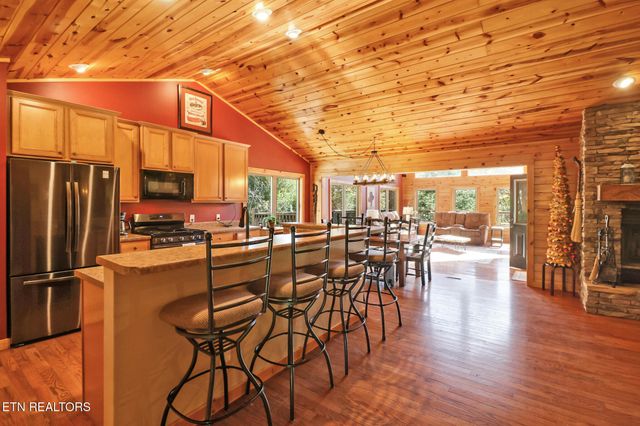 232 Victoria Circle, Jamestown, TN 38556