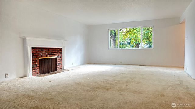 12920 SE 68TH Street, Bellevue, WA 98006