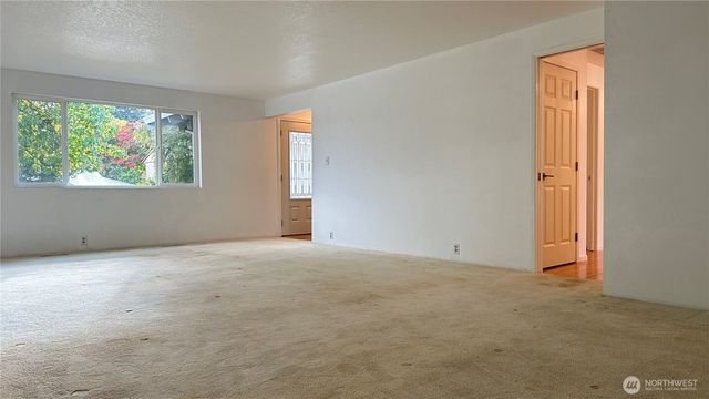 12920 SE 68TH Street, Bellevue, WA 98006