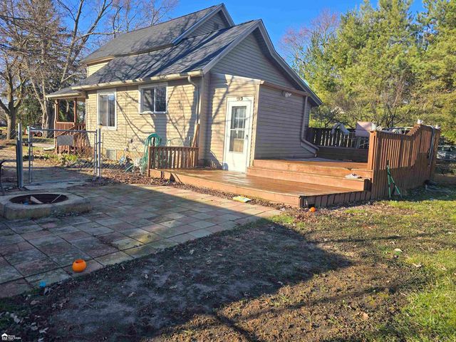 402 W Perry Street, Durand, MI 48429